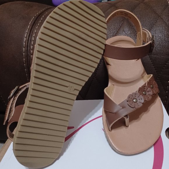 Girl's  Sandals Size 1-NWT - Picture 4 of 5